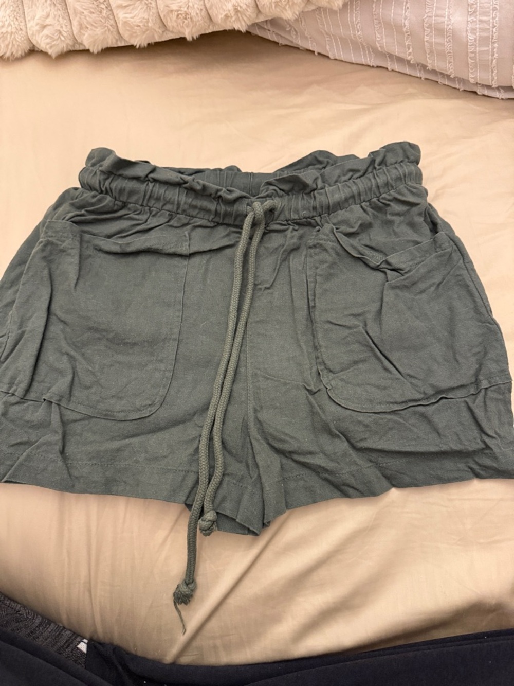Universal Thread Olive Drawstring Athletic Shorts